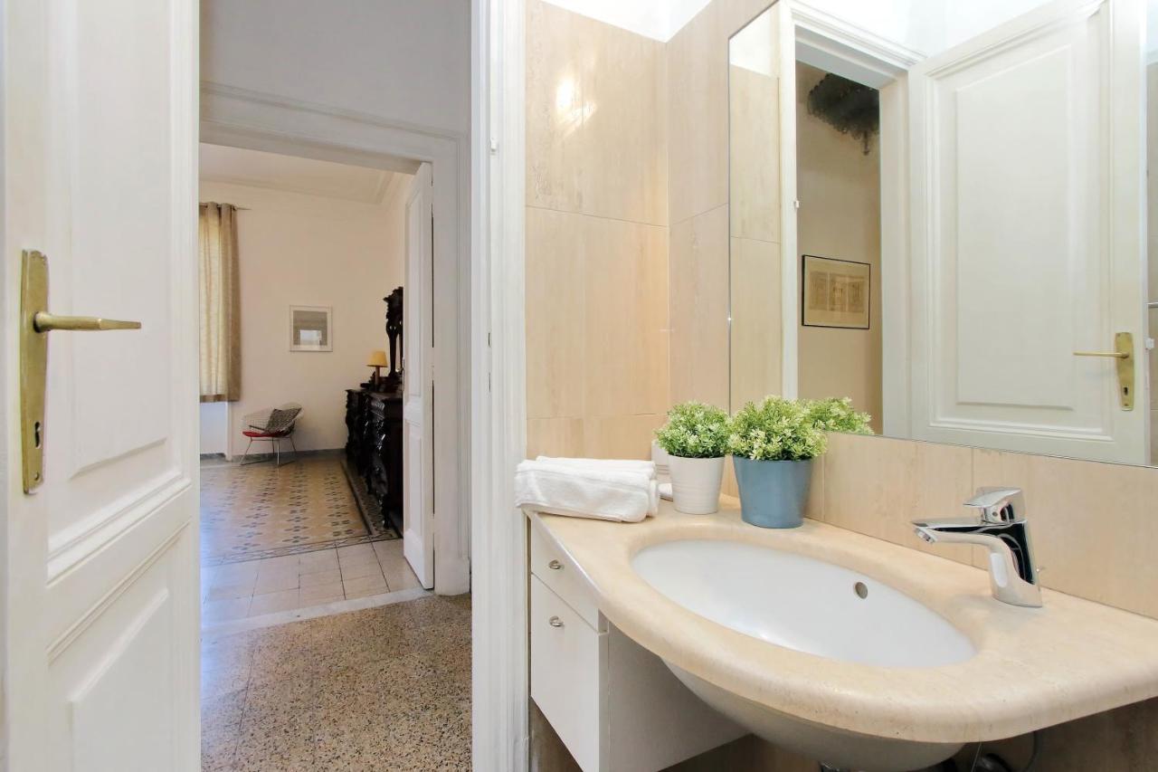 4Bnb - Tiberina Spacious Apartment Рим Екстер'єр фото